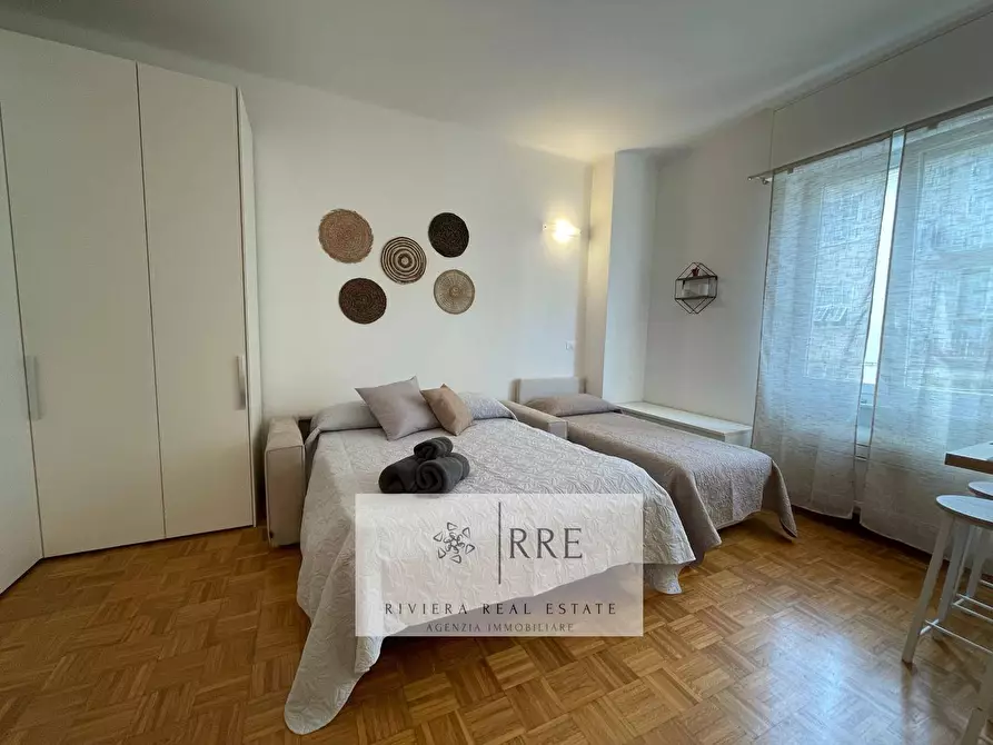 Immagine 8 di Appartamento in vendita  in Flavio Gioia a Alassio