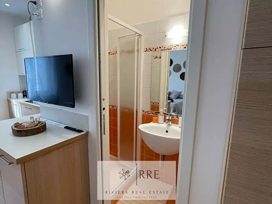 Immagine 15 di Appartamento in vendita  in Flavio Gioia a Alassio