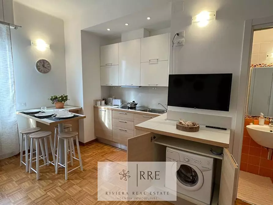 Immagine 16 di Appartamento in vendita  in Flavio Gioia a Alassio