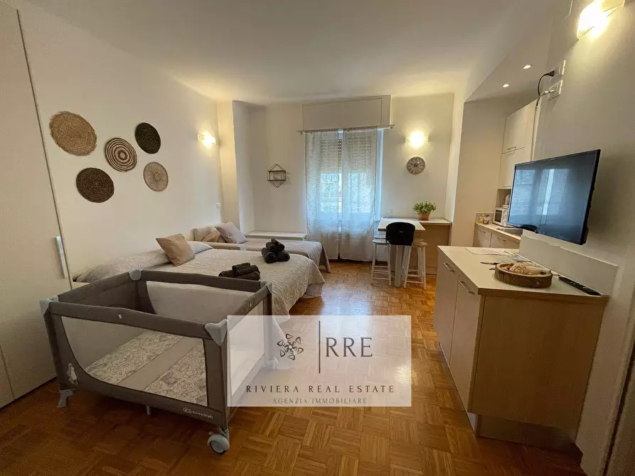 Immagine 18 di Appartamento in vendita  in Flavio Gioia a Alassio