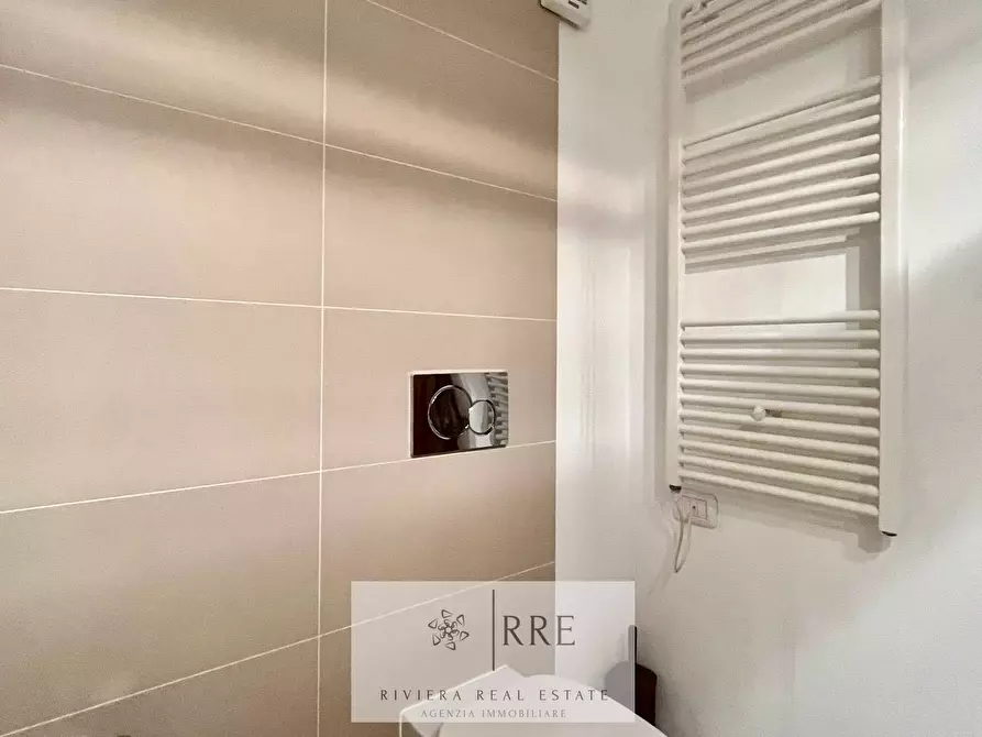 Immagine 17 di Appartamento in vendita  in Via Lombardia a Pietra Ligure