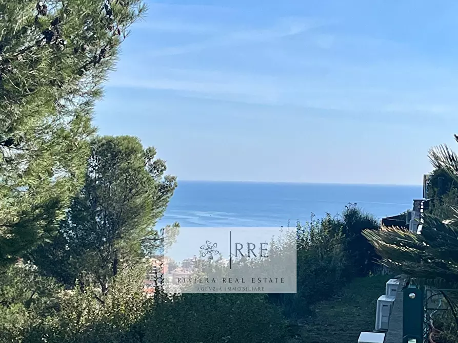 Immagine 3 di Appartamento in vendita  in Via Lombardia a Pietra Ligure