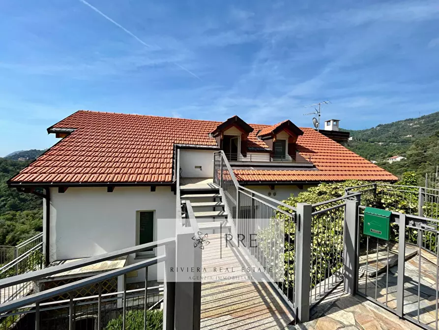 Immagine 11 di Attico in vendita  in via Valbona a Alassio