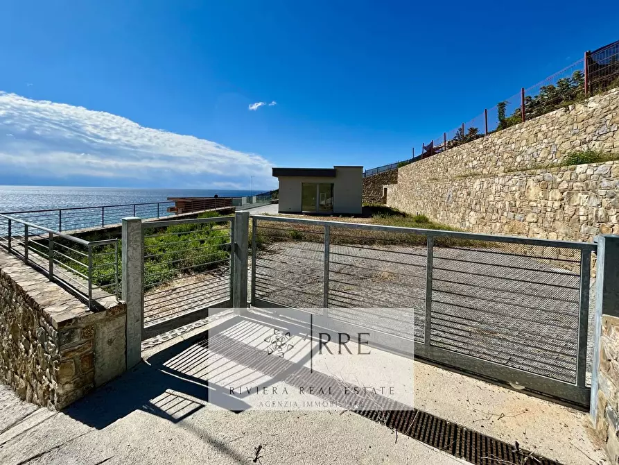 Immagine 13 di Casa bifamiliare in vendita  in via Cavi a Santo Stefano Al Mare