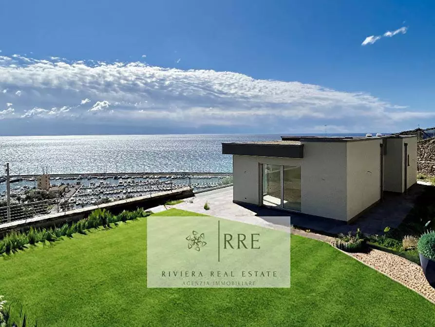 Immagine 2 di Casa bifamiliare in vendita  in via Cavi a Santo Stefano Al Mare