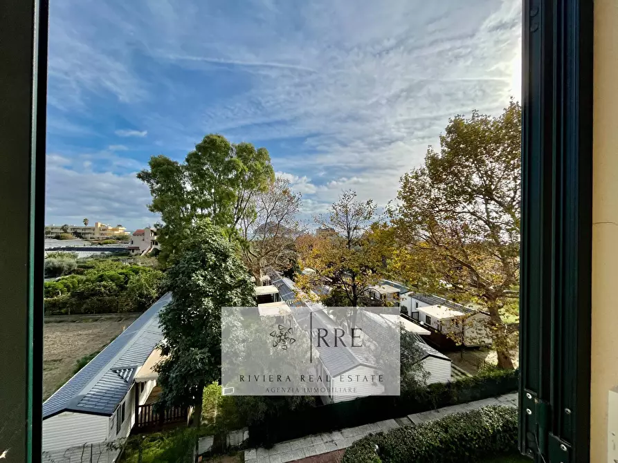 Immagine 21 di Appartamento in vendita  in Strada Statale a Albenga