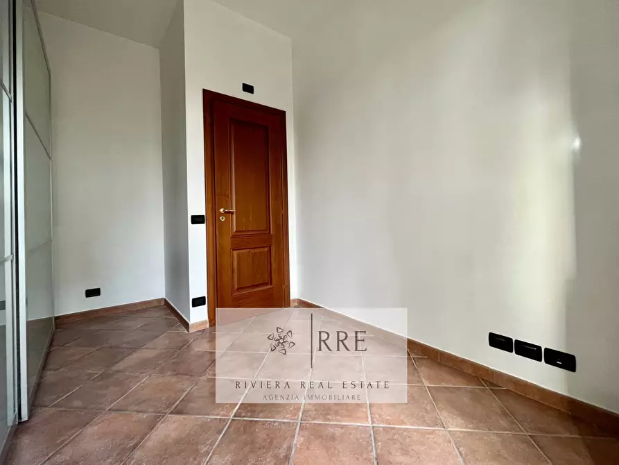 Immagine 12 di Appartamento in vendita  in Strada Statale a Albenga