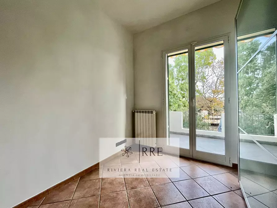 Immagine 13 di Appartamento in vendita  in Strada Statale a Albenga