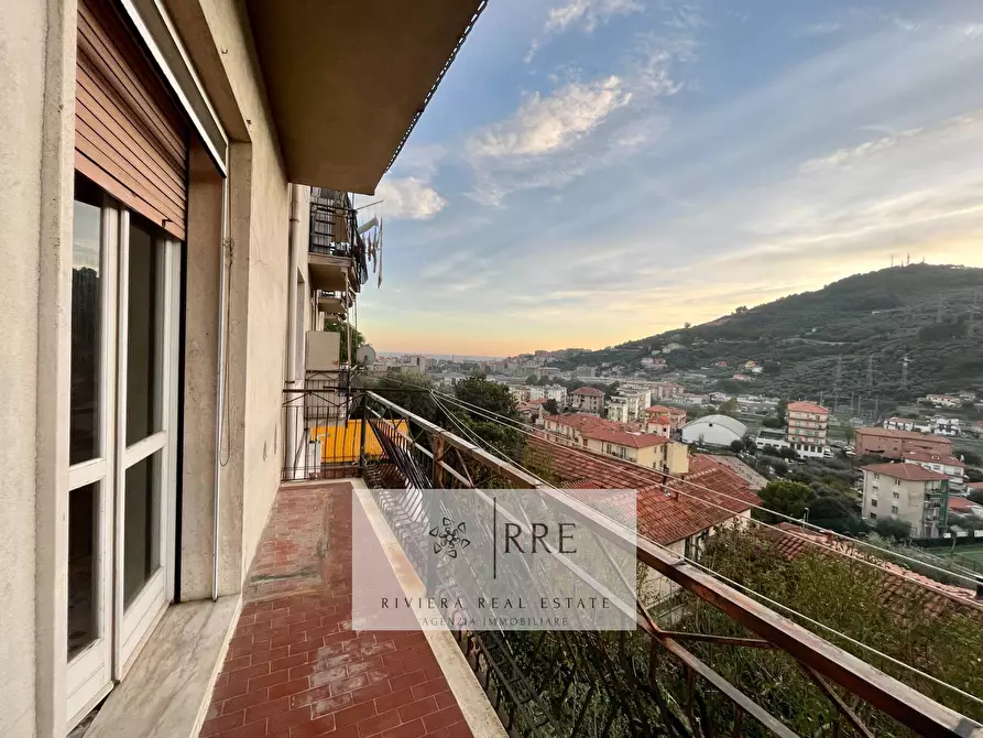 Immagine 4 di Appartamento in vendita  in Via Battisti a Imperia