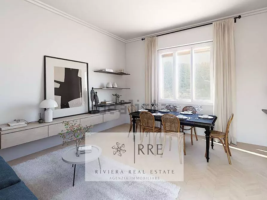 Immagine 3 di Appartamento in vendita  in Via Battisti a Imperia