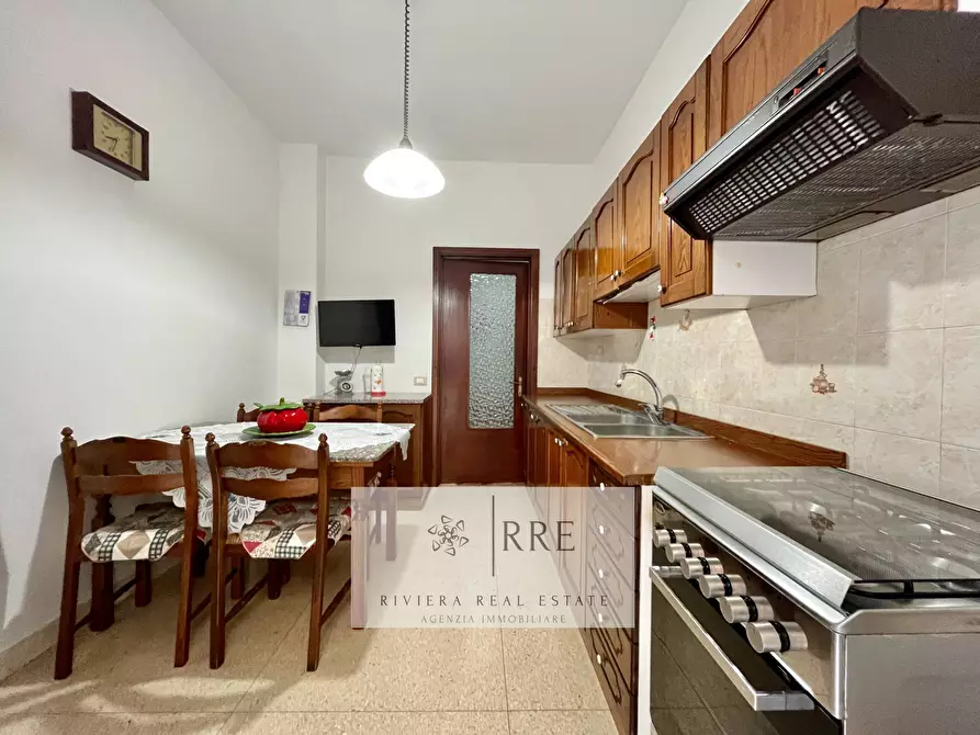 Immagine 6 di Appartamento in vendita  in Via Giacomo Puccini a Albenga