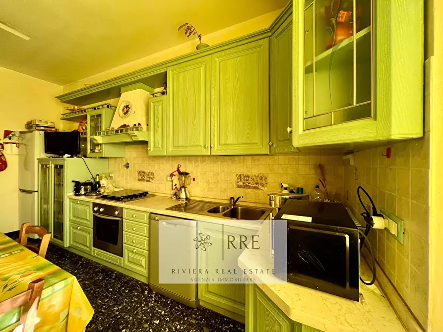 Immagine 6 di Appartamento in vendita  in via Piave a Albenga