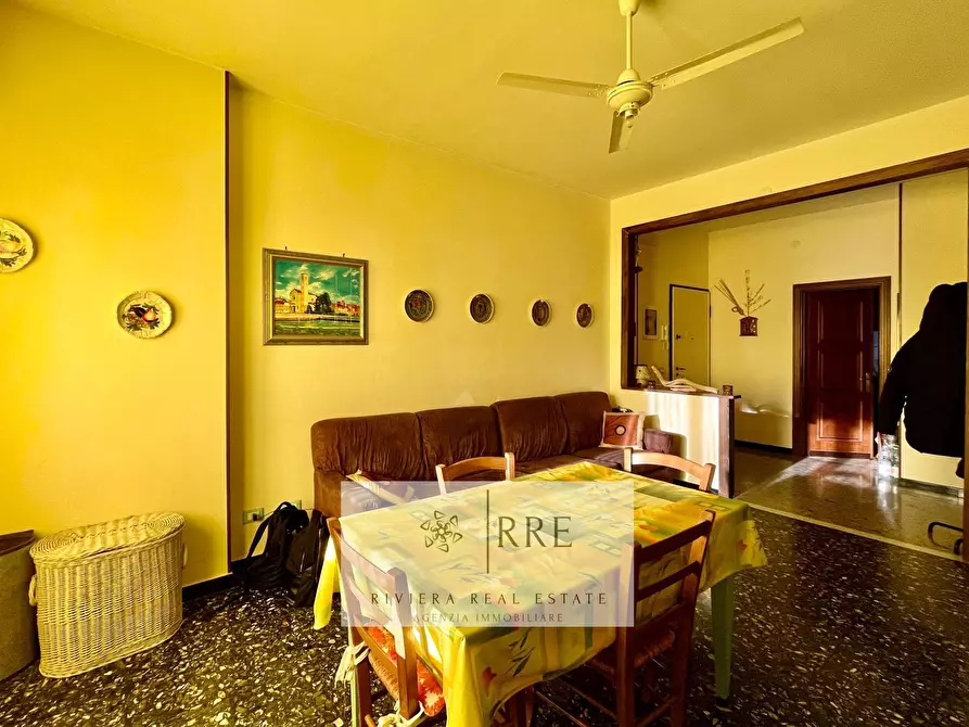 Immagine 5 di Appartamento in vendita  in via Piave a Albenga