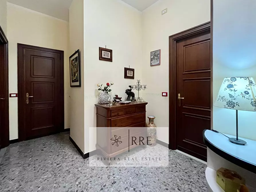 Immagine 9 di Appartamento in vendita  in via Piave a Albenga