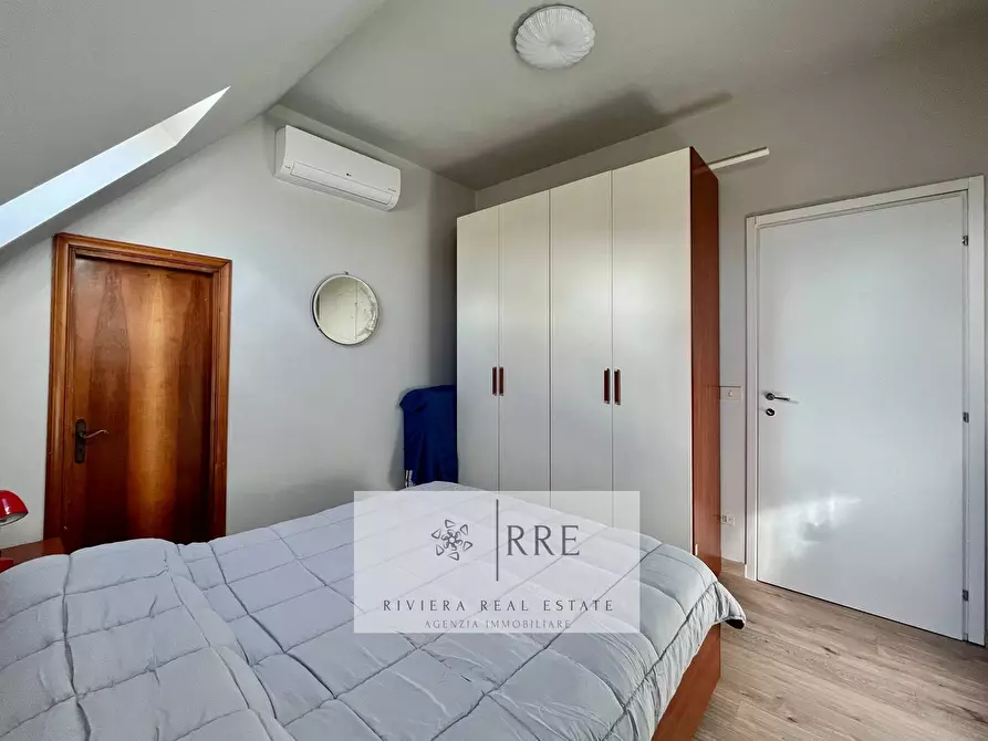 Immagine 21 di Attico in vendita  in via Aurelia a Loano