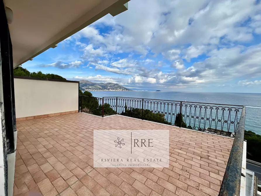 Immagine 1 di Attico in vendita  in via Roma a Laigueglia