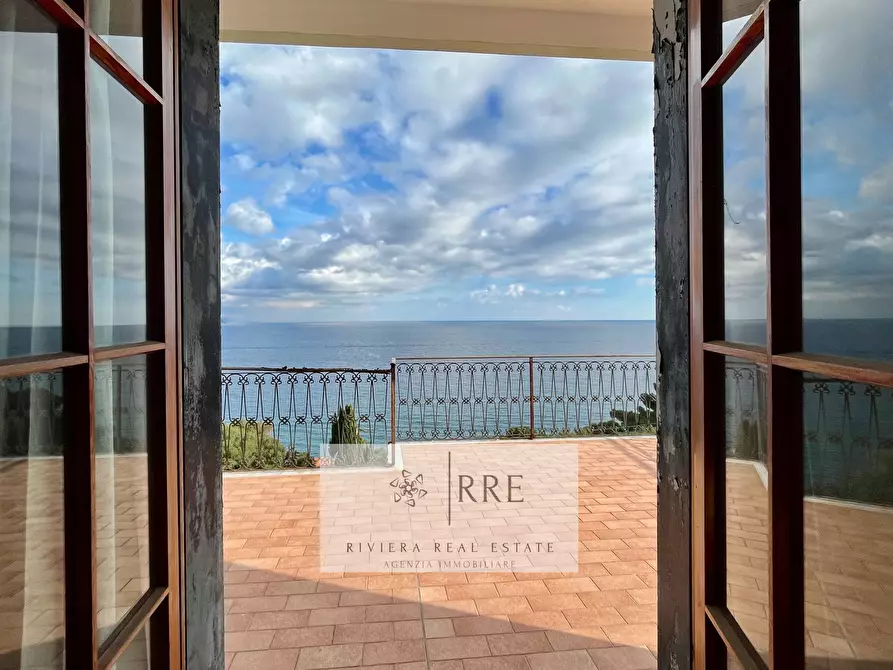 Immagine 4 di Attico in vendita  in via Roma a Laigueglia