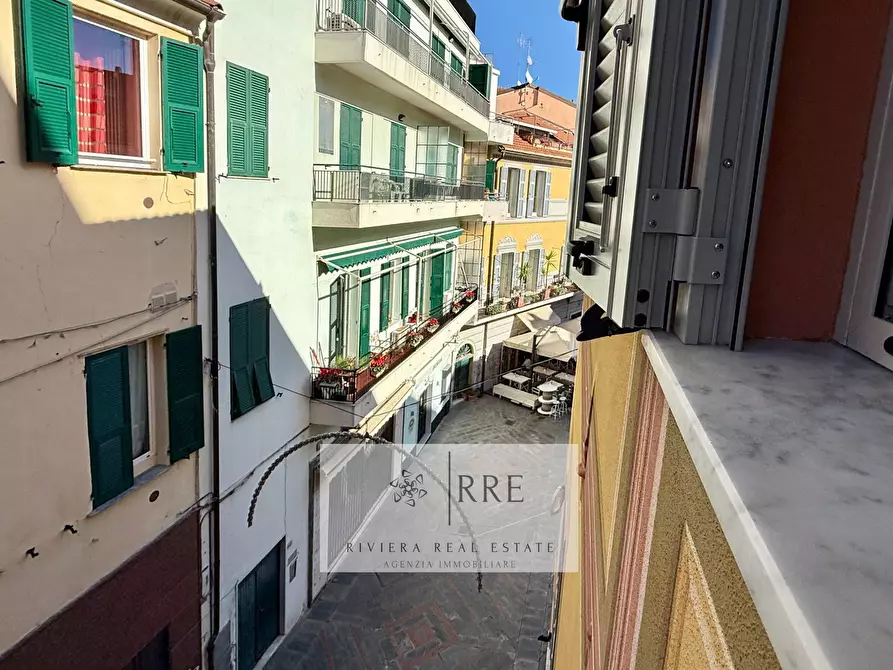 Immagine 29 di Appartamento in vendita  in Piazza Massena a Loano