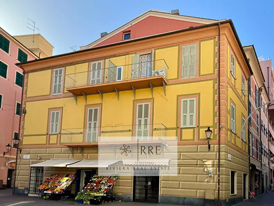 Immagine 23 di Appartamento in vendita  in Piazza Massena a Loano