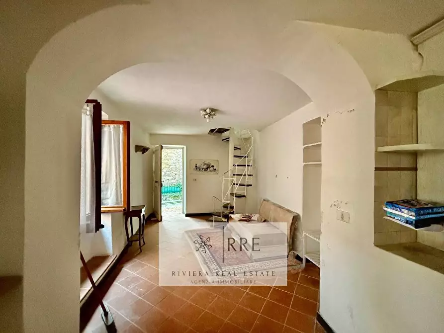 Immagine 10 di Casa semindipendente in vendita  in via Leonpancaldo a Alassio