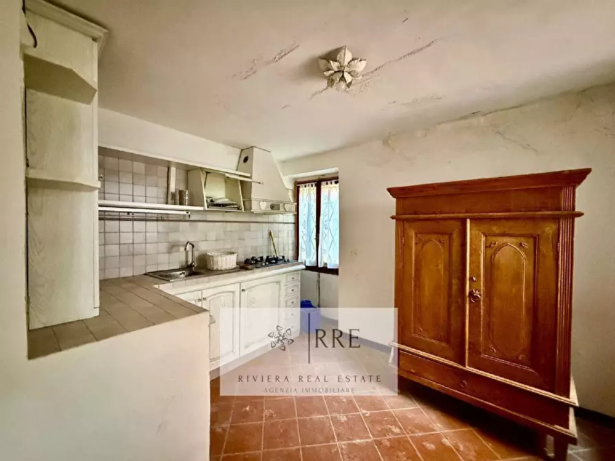 Immagine 11 di Casa semindipendente in vendita  in via Leonpancaldo a Alassio