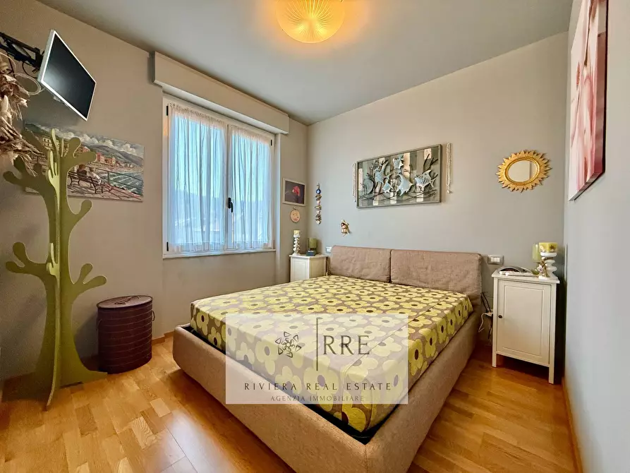 Immagine 13 di Appartamento in vendita  in via Giuseppe Mazzini a Alassio