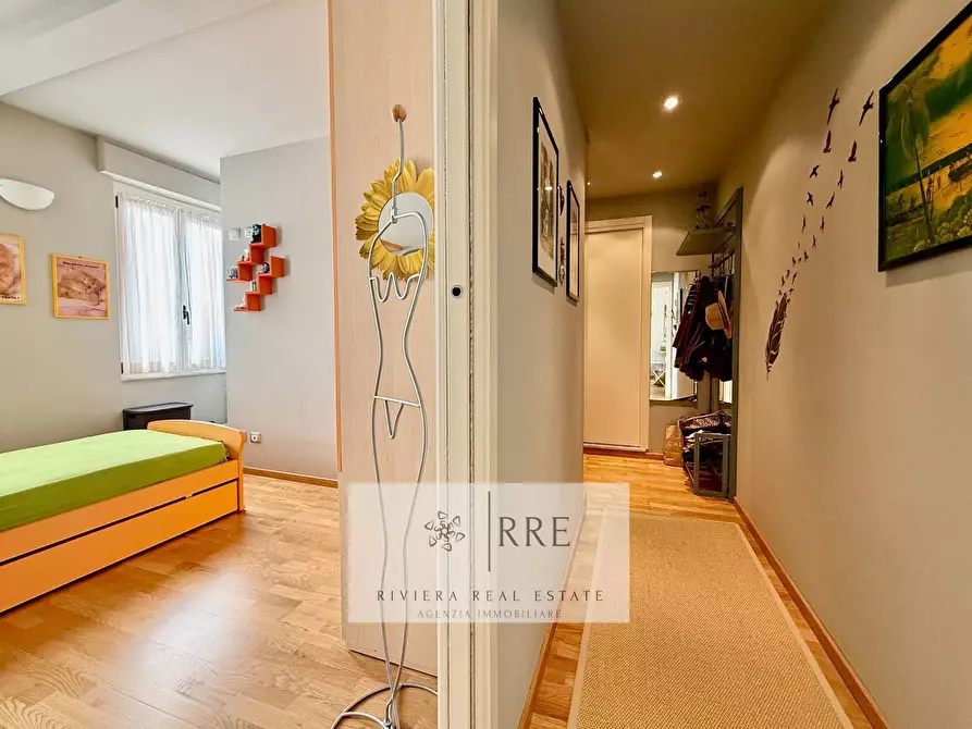 Immagine 19 di Appartamento in vendita  in via Giuseppe Mazzini a Alassio