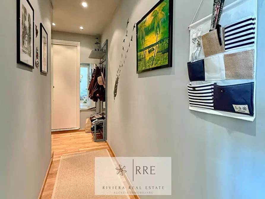 Immagine 17 di Appartamento in vendita  in via Giuseppe Mazzini a Alassio