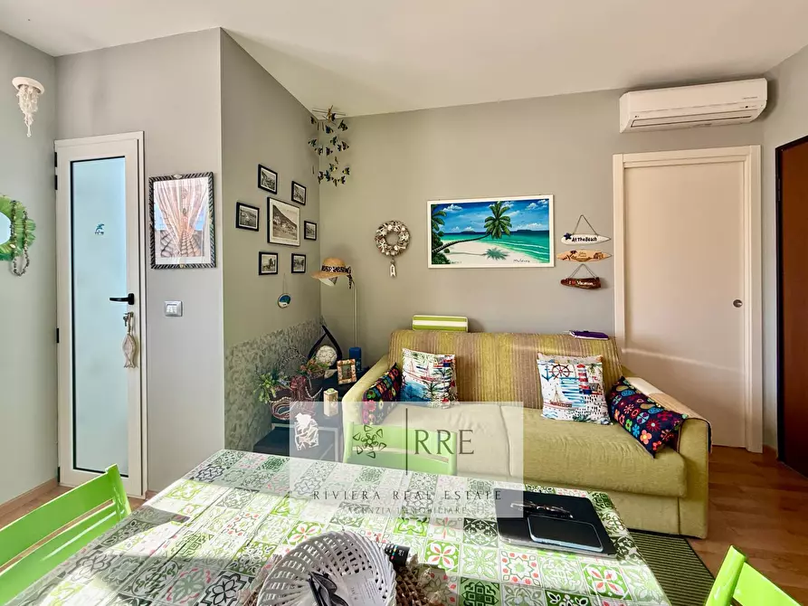 Immagine 6 di Appartamento in vendita  in via Giuseppe Mazzini a Alassio