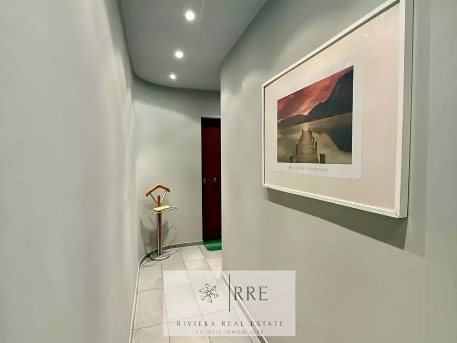 Immagine 23 di Appartamento in vendita  in via Giuseppe Mazzini a Alassio