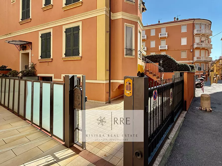 Immagine 28 di Attico in vendita  in vico San Domenico a Alassio