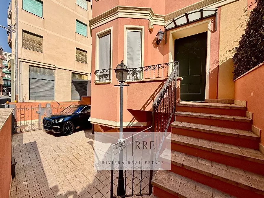 Immagine 29 di Attico in vendita  in vico San Domenico a Alassio