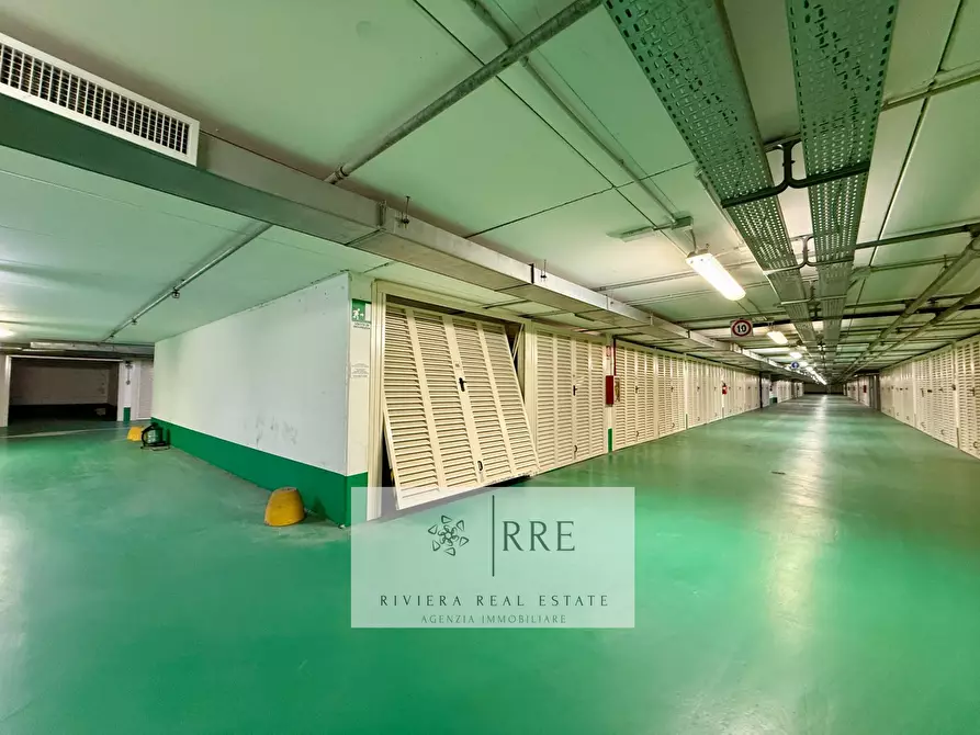 Immagine 11 di Box auto in vendita  in piazza Partigiani a Alassio