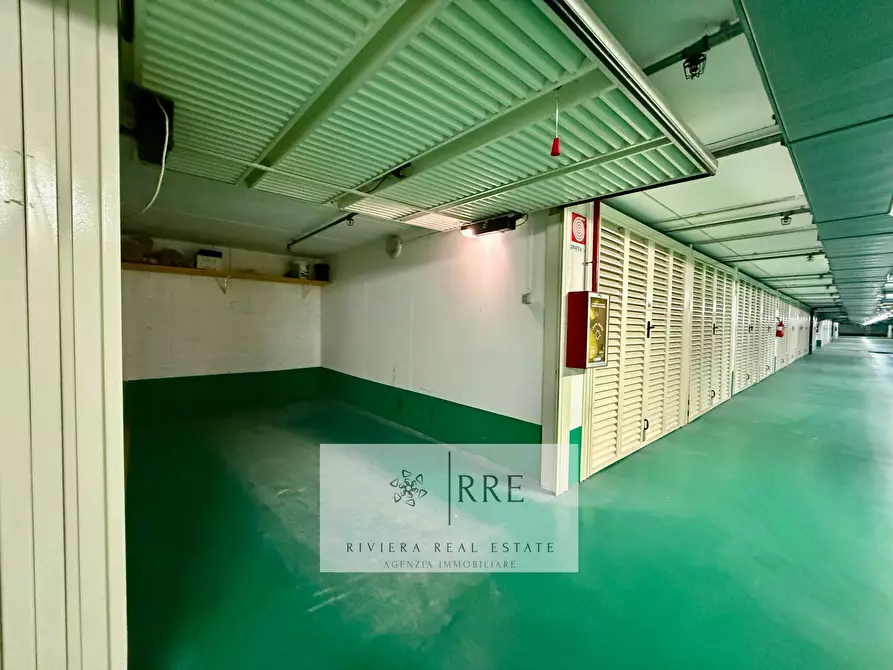 Immagine 2 di Box auto in vendita  in piazza Partigiani a Alassio