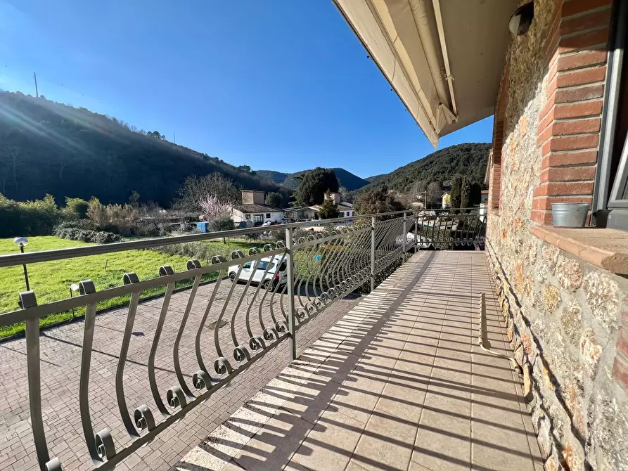 Immagine 11 di Appartamento in vendita  in via del pontaccio a Sovicille