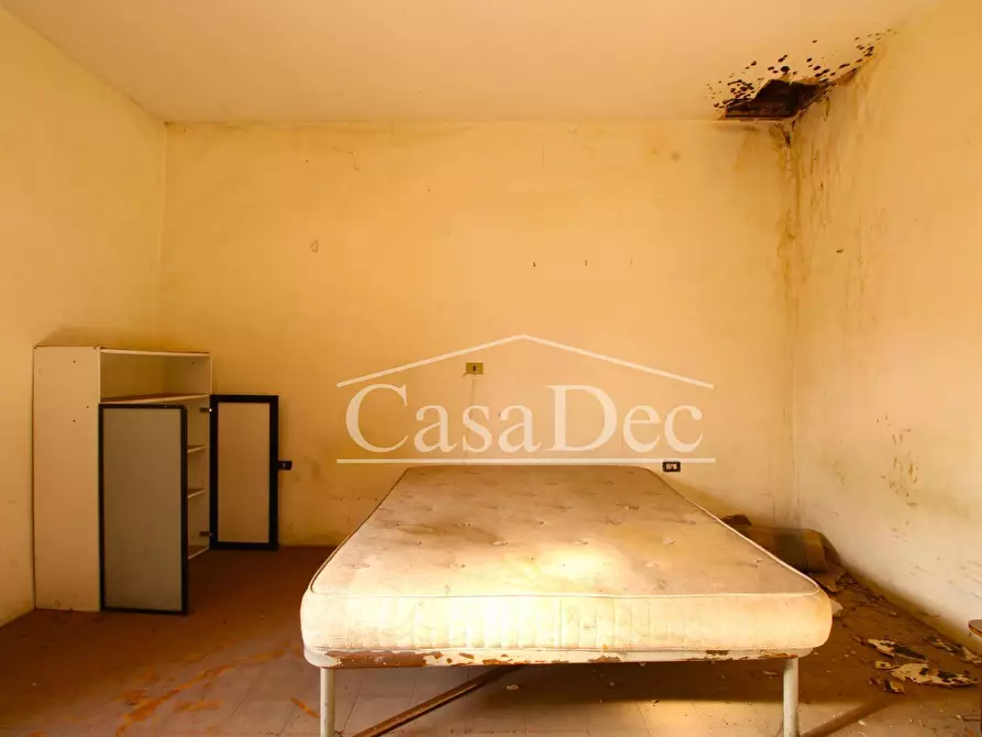 Immagine 13 di Casa indipendente in vendita  in Via Madonna delle Grazie a Trentola Ducenta