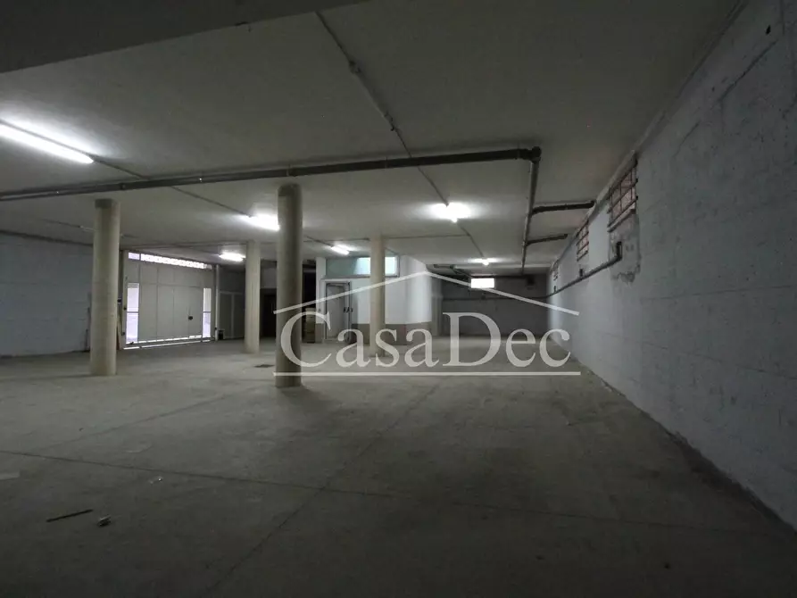 Immagine 9 di Seminterrato in affitto  in Via Giulio Cesare a Trentola Ducenta