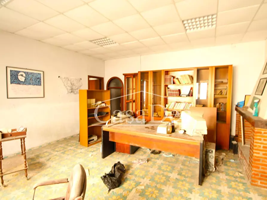 Immagine 22 di Villa in vendita  in Corso Umberto I a Casal Di Principe