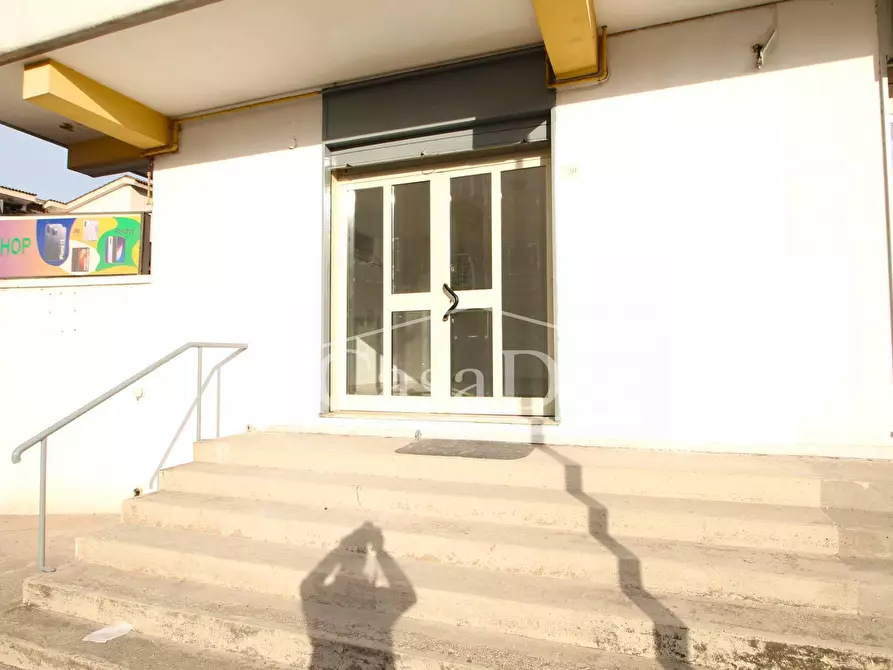 Immagine 3 di Negozio in affitto  in Via Unità D'Italia a Trentola Ducenta