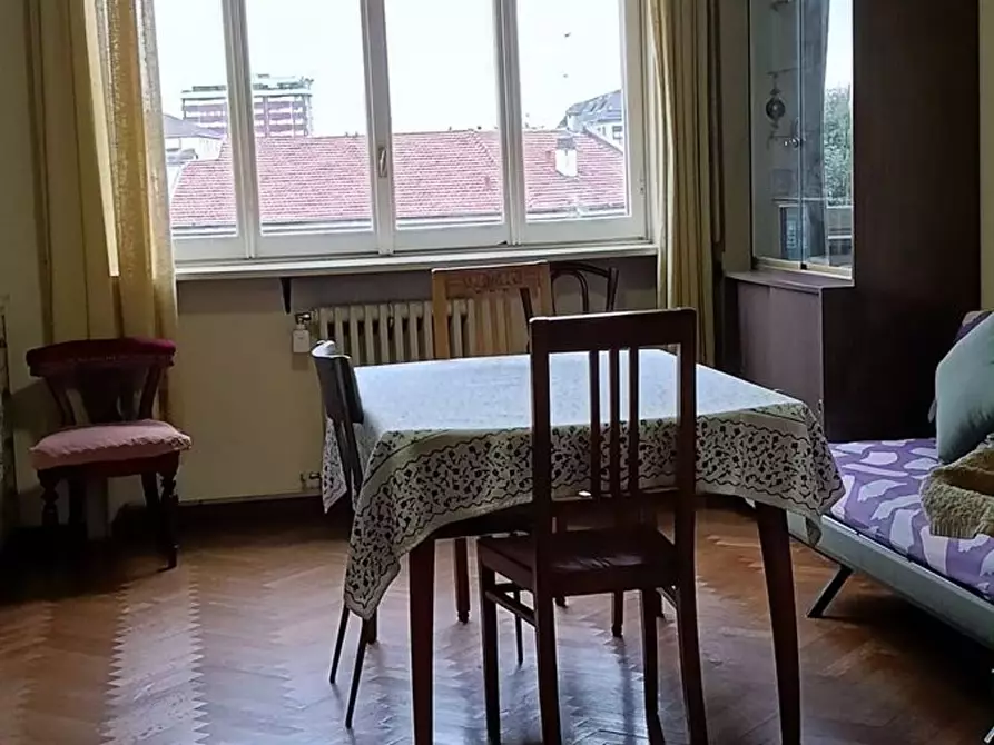 Immagine 2 di Appartamento in vendita  in Luigi Cadorna a Busto Arsizio