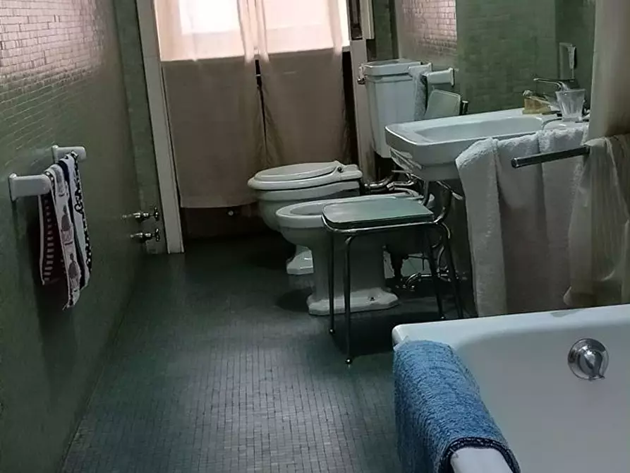 Immagine 5 di Appartamento in vendita  in Luigi Cadorna a Busto Arsizio