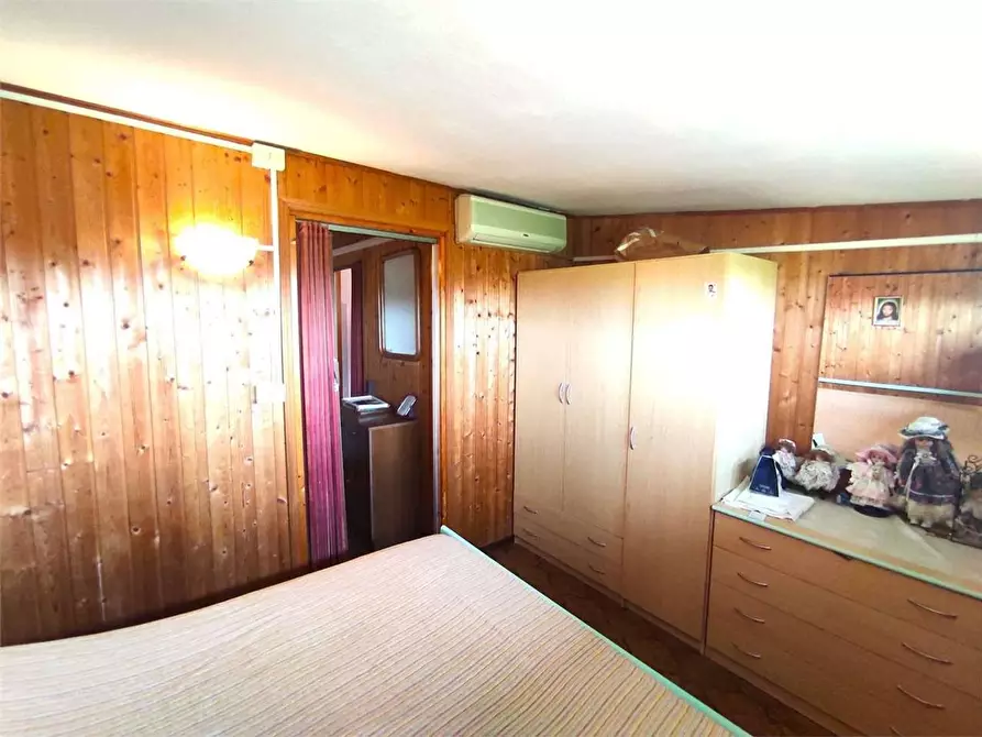 Immagine 20 di Appartamento in vendita  in Inghilterra a Comacchio