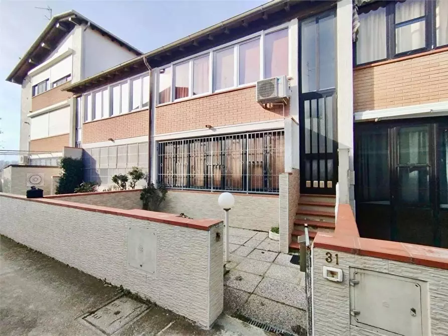 Immagine 21 di Appartamento in vendita  in Carini a Comacchio