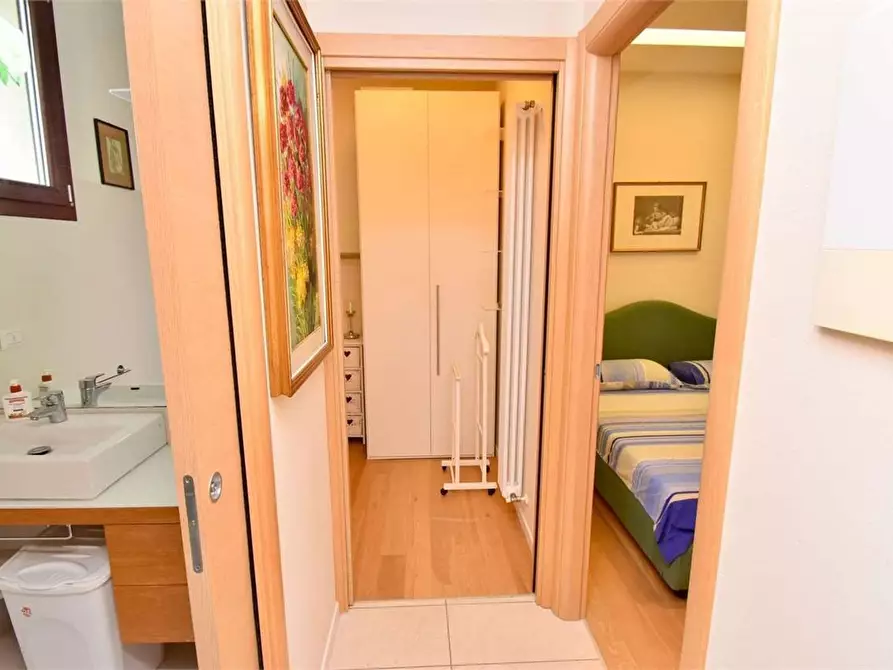 Immagine 13 di Appartamento in vendita  in Torquato Tasso a Comacchio