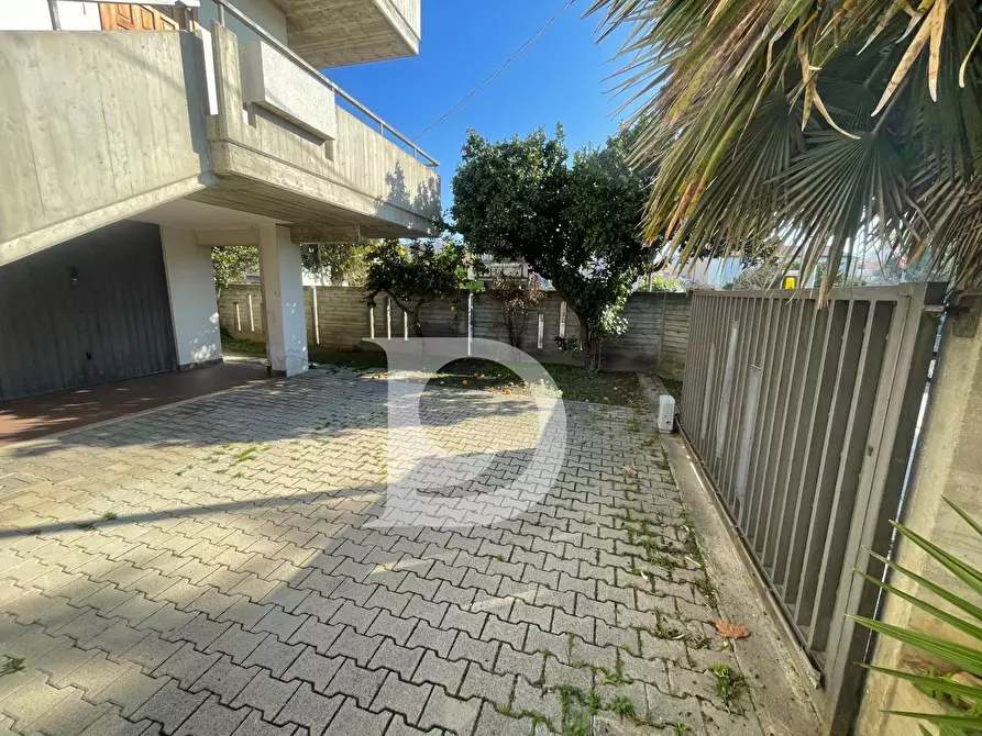 Immagine 5 di Villetta a schiera in vendita  in Via Piceni a Montesilvano