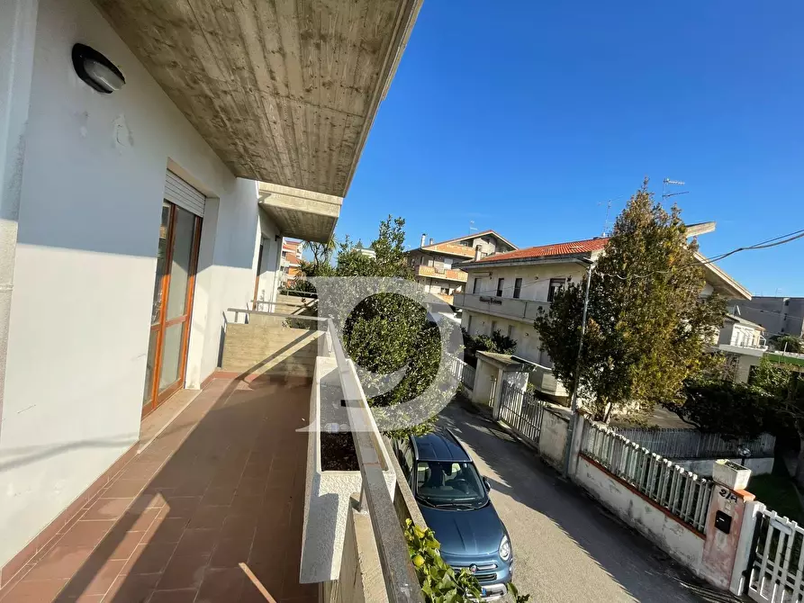 Immagine 18 di Villetta a schiera in vendita  in Via Piceni a Montesilvano