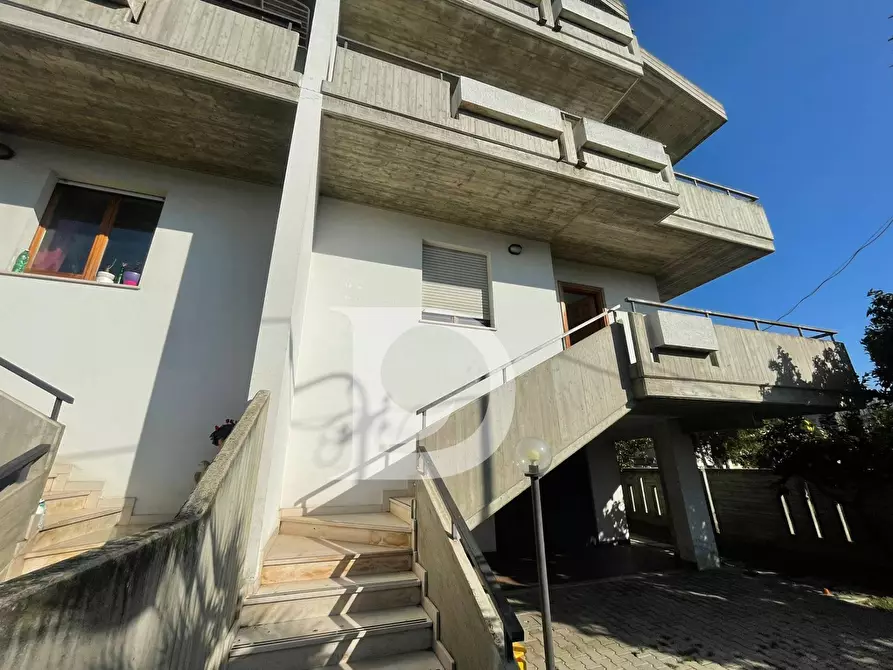 Immagine 8 di Villetta a schiera in vendita  in Via Piceni a Montesilvano