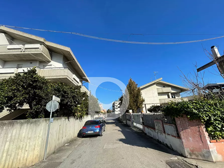 Immagine 6 di Villetta a schiera in vendita  in Via Piceni a Montesilvano