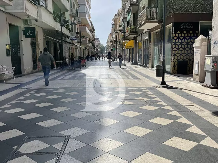 Immagine 1 di Locale commerciale in vendita  in Via Firenze a Pescara