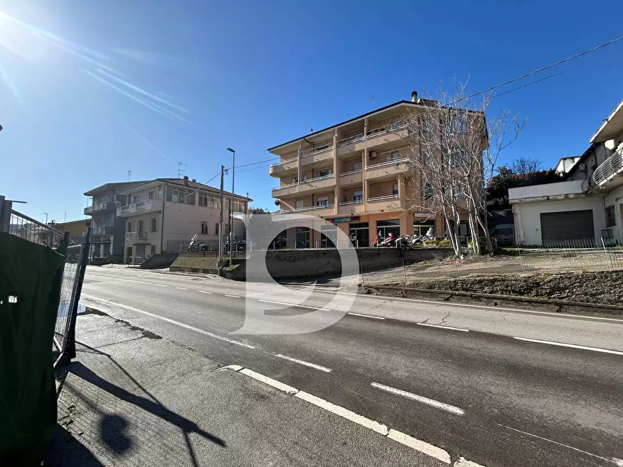 Immagine 8 di Locale commerciale in vendita  in Via Nazionale Adriatica a Francavilla Al Mare